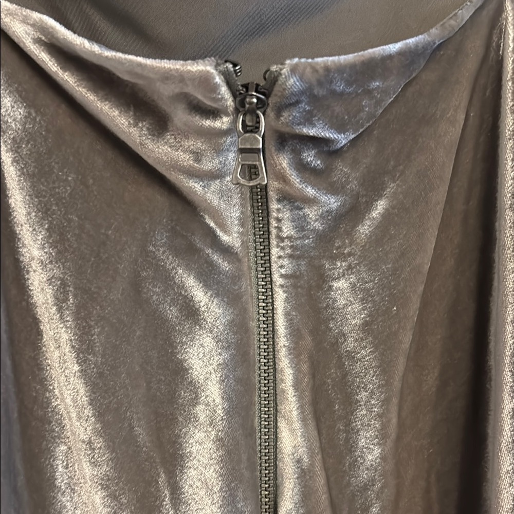 Alice + Olivia Silver Mini Dress - Picture 6 of 7